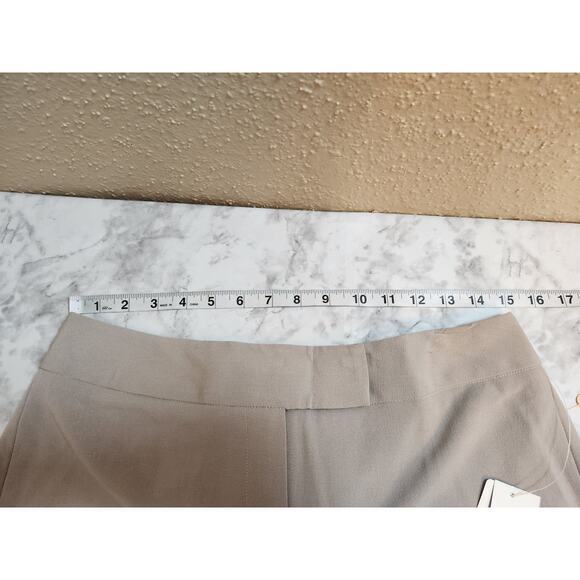NWT Larry Levine Womens Petite Sport Stretch Dress Pants Pants in Stone Size 10P - Picture 5 of 7